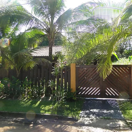 Casa na praia de Itamambuca na cidade de Ubatuba-2